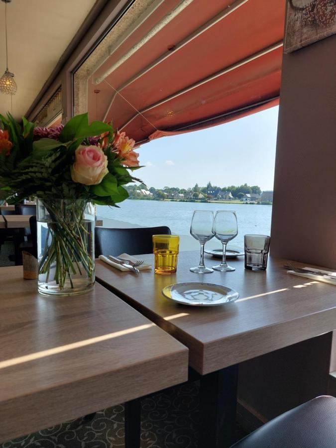 Hotel Restaurant Du Lac Комбур Екстер'єр фото