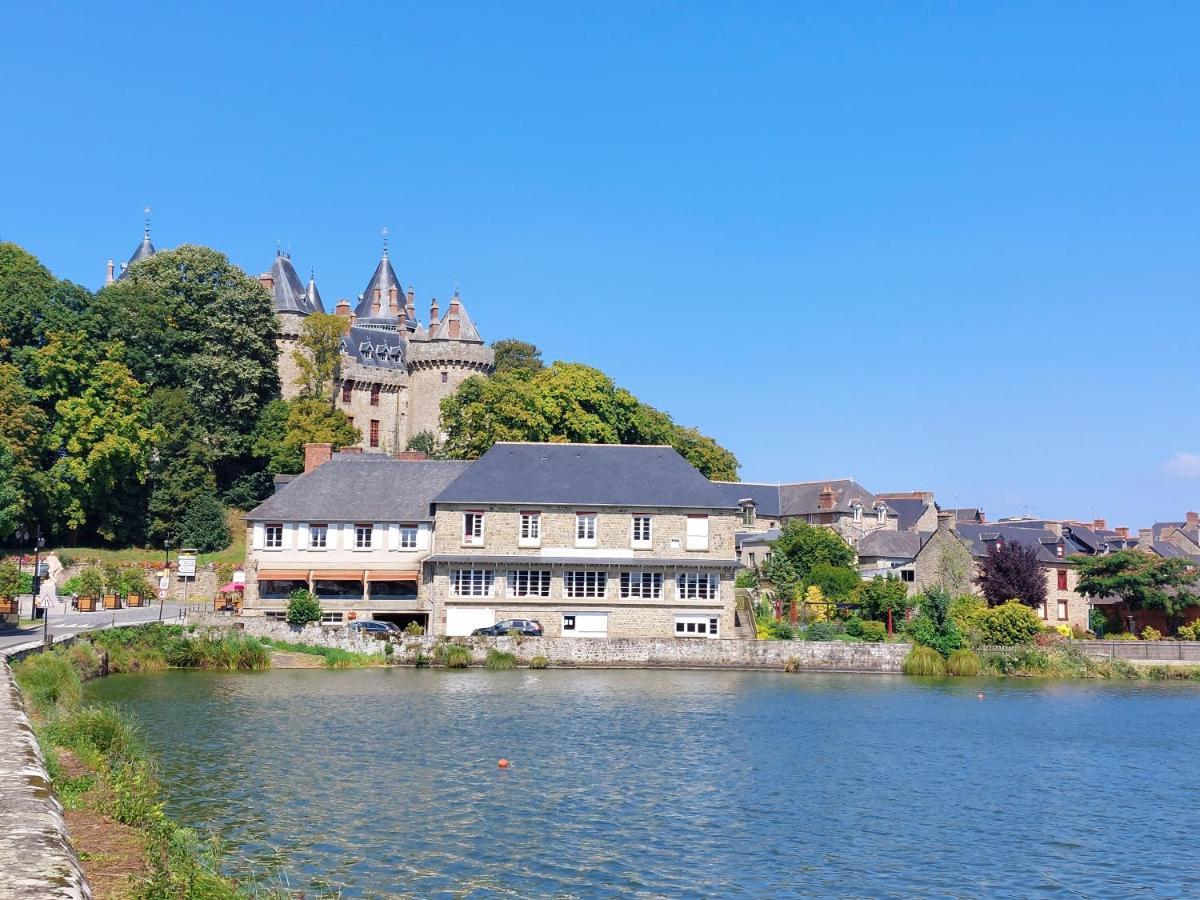 Hotel Restaurant Du Lac Комбур Екстер'єр фото