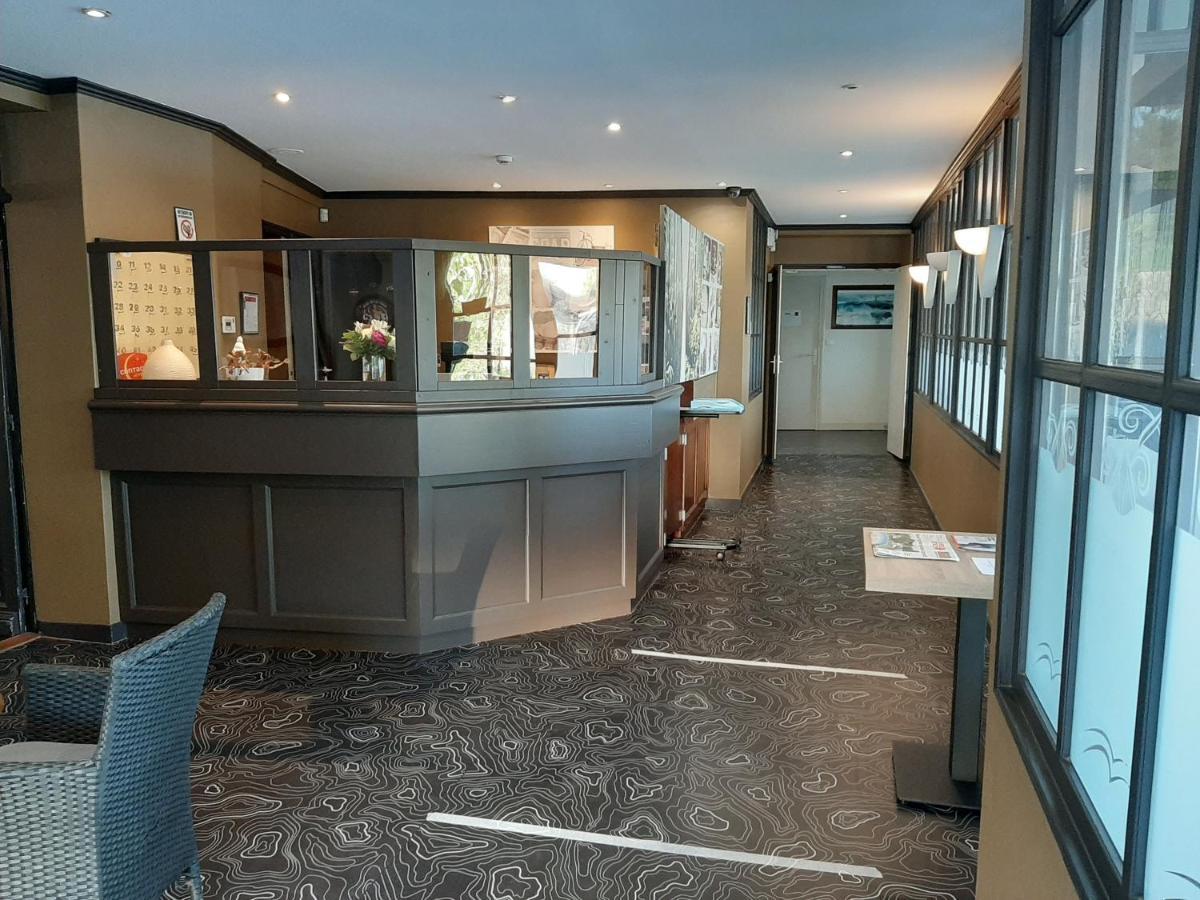 Hotel Restaurant Du Lac Комбур Екстер'єр фото