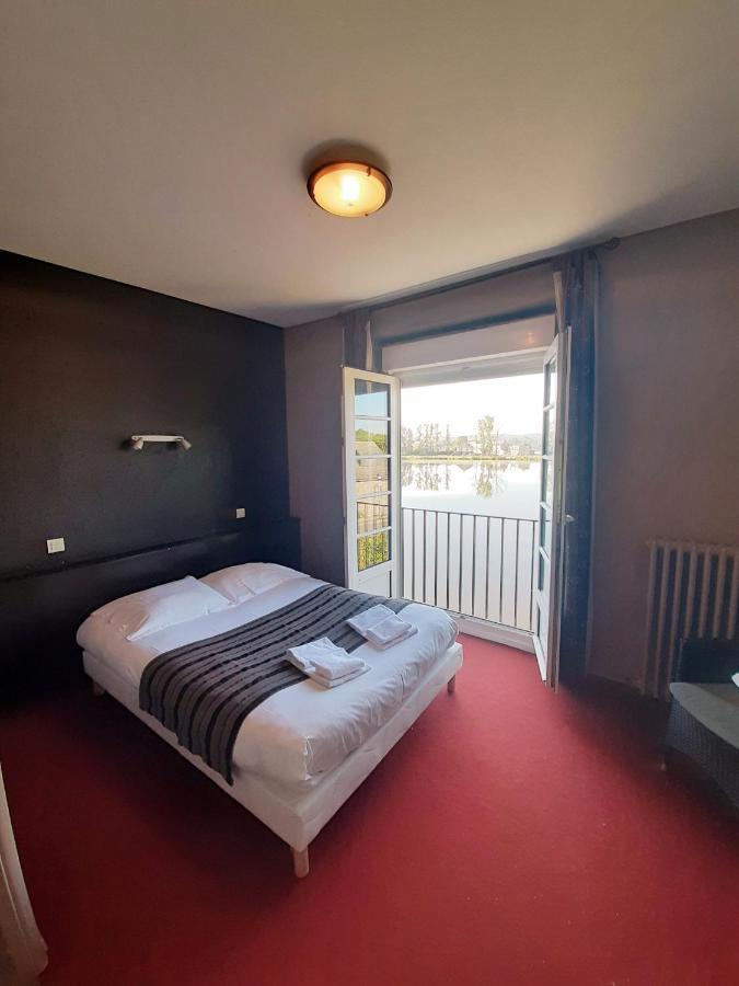 Hotel Restaurant Du Lac Комбур Екстер'єр фото